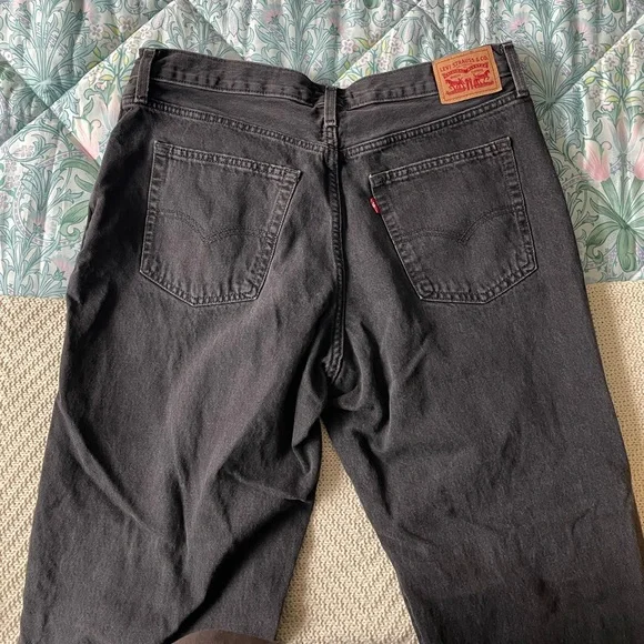 Levi's Women's Black 94 Baggy Straight Leg Jeans - Picture 6 of 8